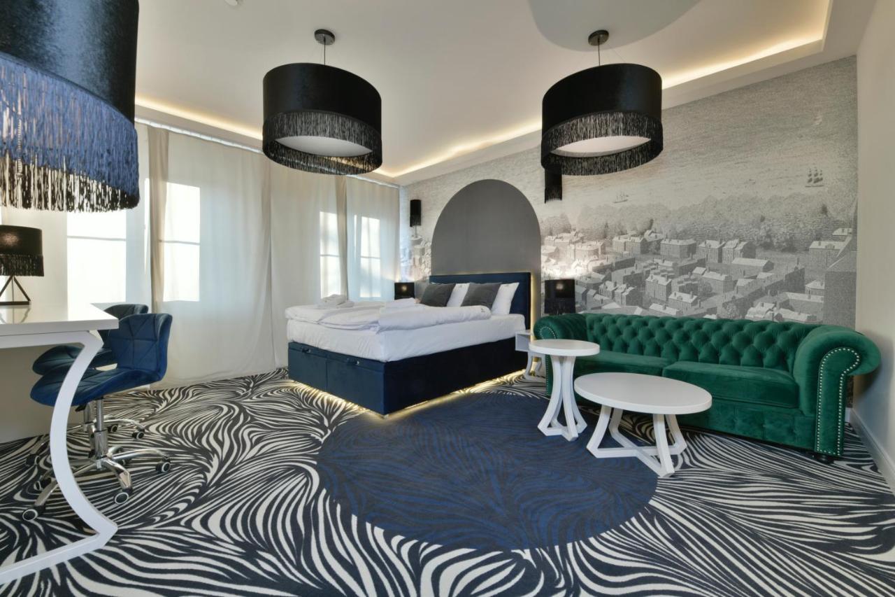 Fregata Kolobrzeg Aparthotel Buitenkant foto