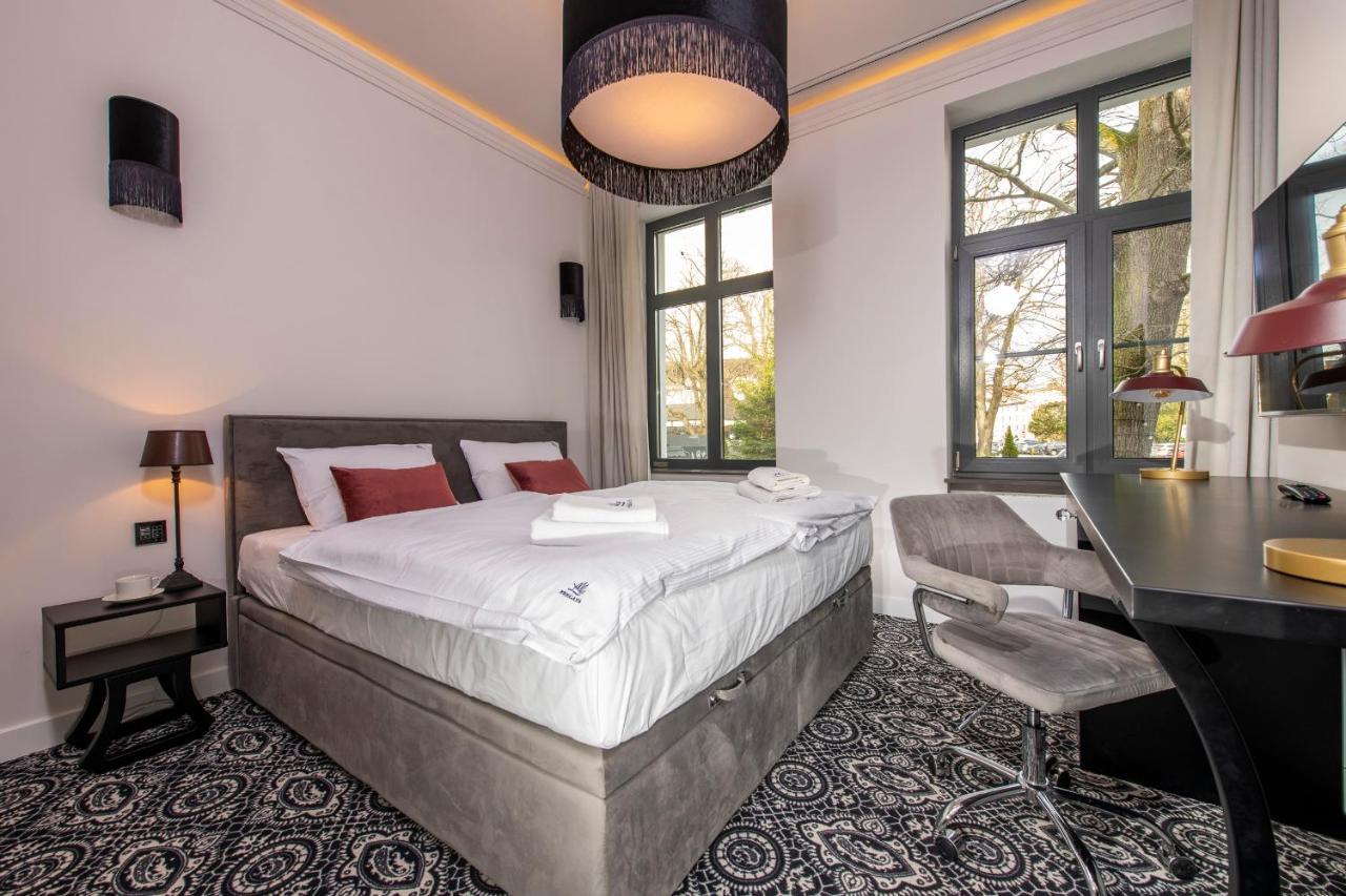 Fregata Kolobrzeg Aparthotel Buitenkant foto