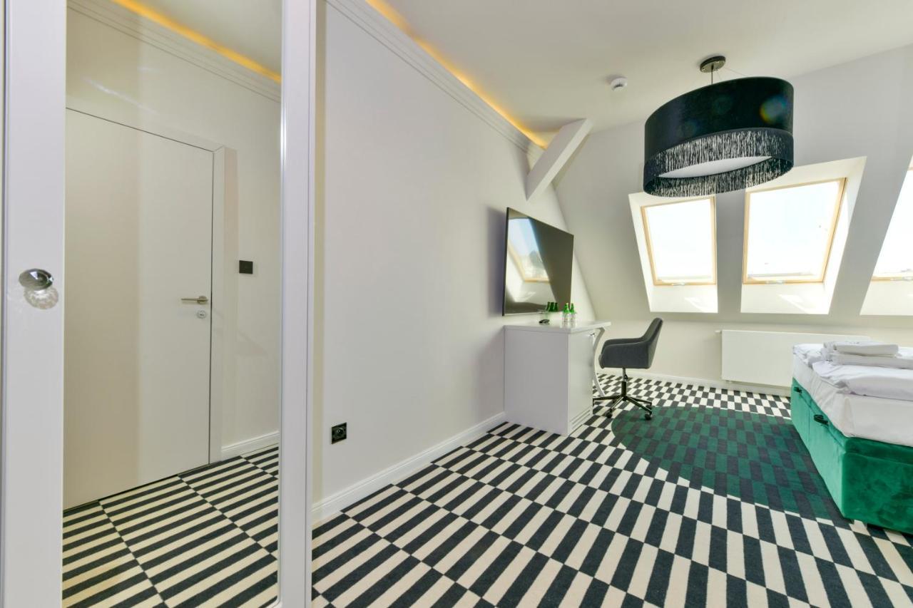 Fregata Kolobrzeg Aparthotel Buitenkant foto