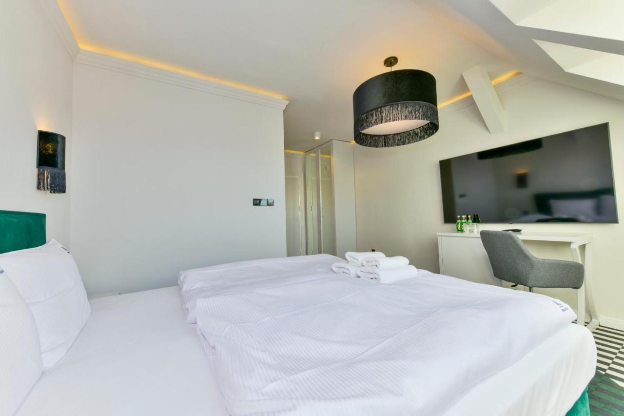 Fregata Kolobrzeg Aparthotel Buitenkant foto