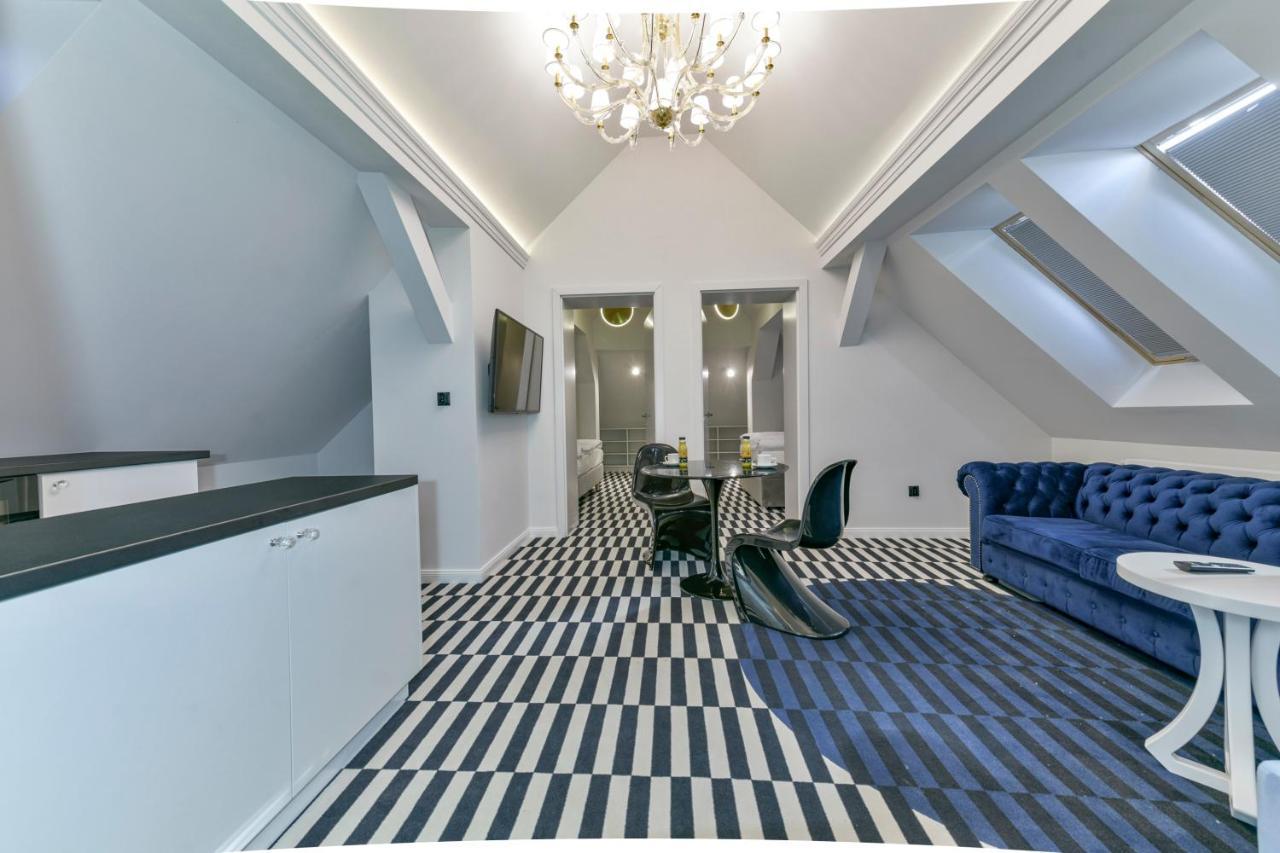 Fregata Kolobrzeg Aparthotel Buitenkant foto
