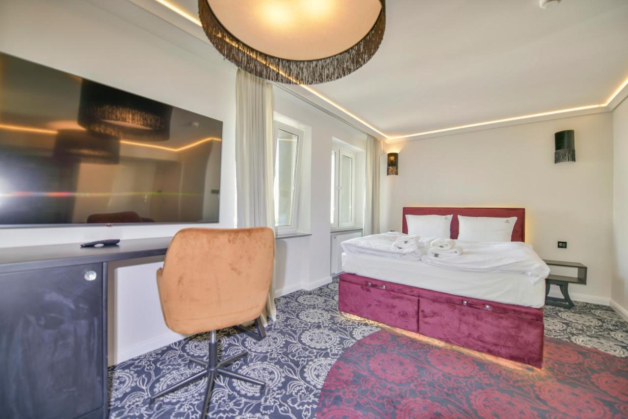 Fregata Kolobrzeg Aparthotel Buitenkant foto