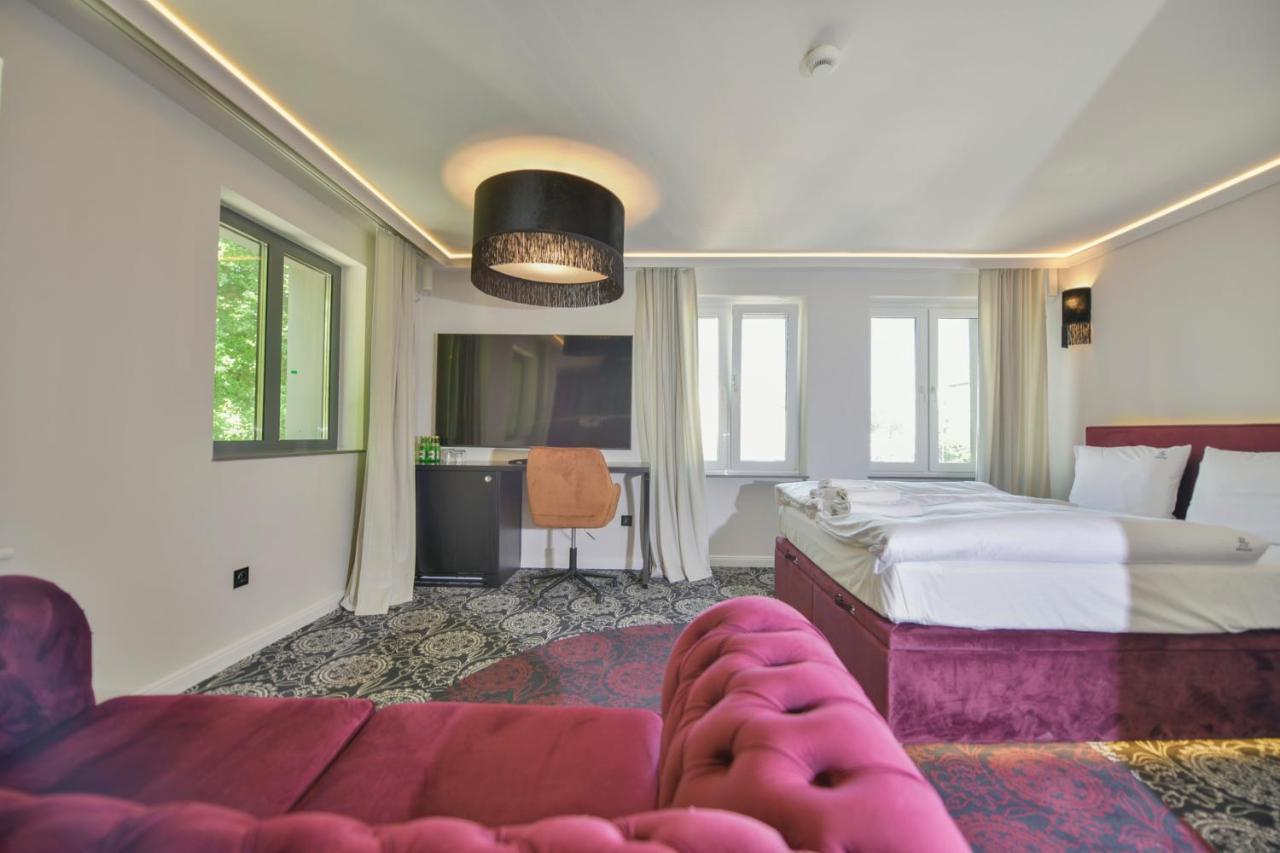 Fregata Kolobrzeg Aparthotel Buitenkant foto